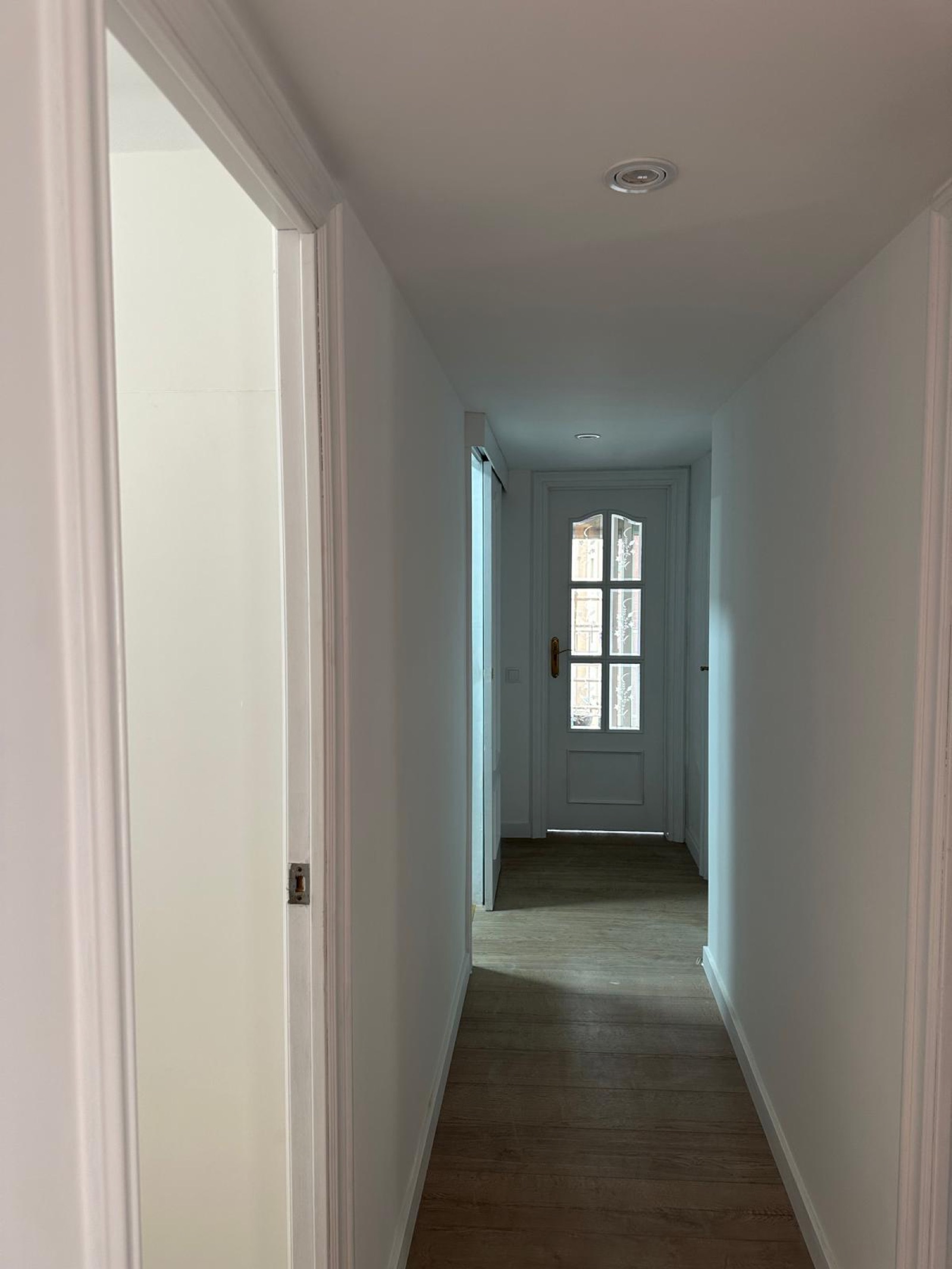 Interiores · Recibidor con puerta acristalada — Reformas Gran Decor Barcelona
